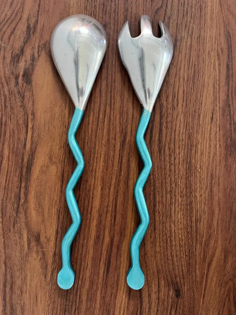 VTG Metal Funky Blue 80s Squiggle Memphis Style Playful Kitchen Salad Tongs
